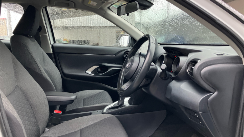 Toyota Yaris Cross 1.5 Hybrid Icon 5dr CVT Hybrid Estate